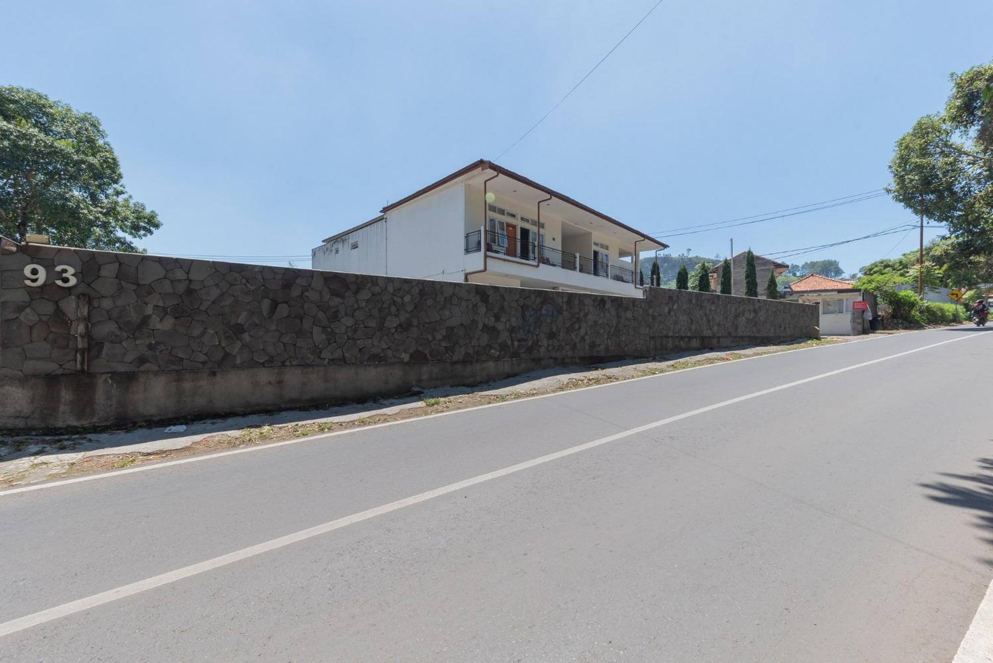 Hotel Urbanview Near Noah'S Park Lembang Bandung Exterior foto